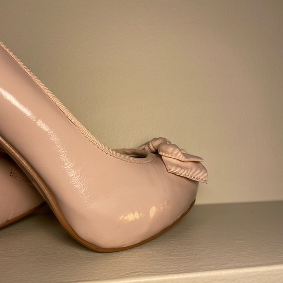 Nude Heels - Picture 3 of 4